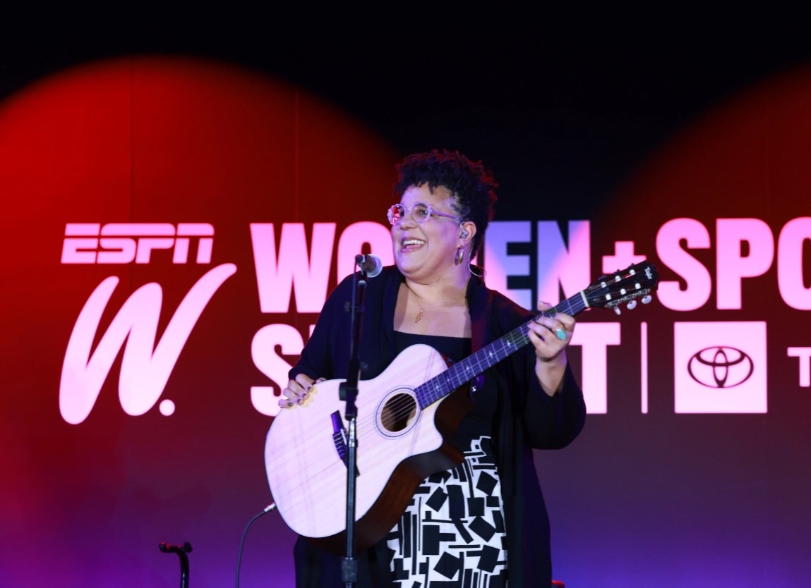 espnW_CA_Summit_2023_Homepage_Carousel_Header_1