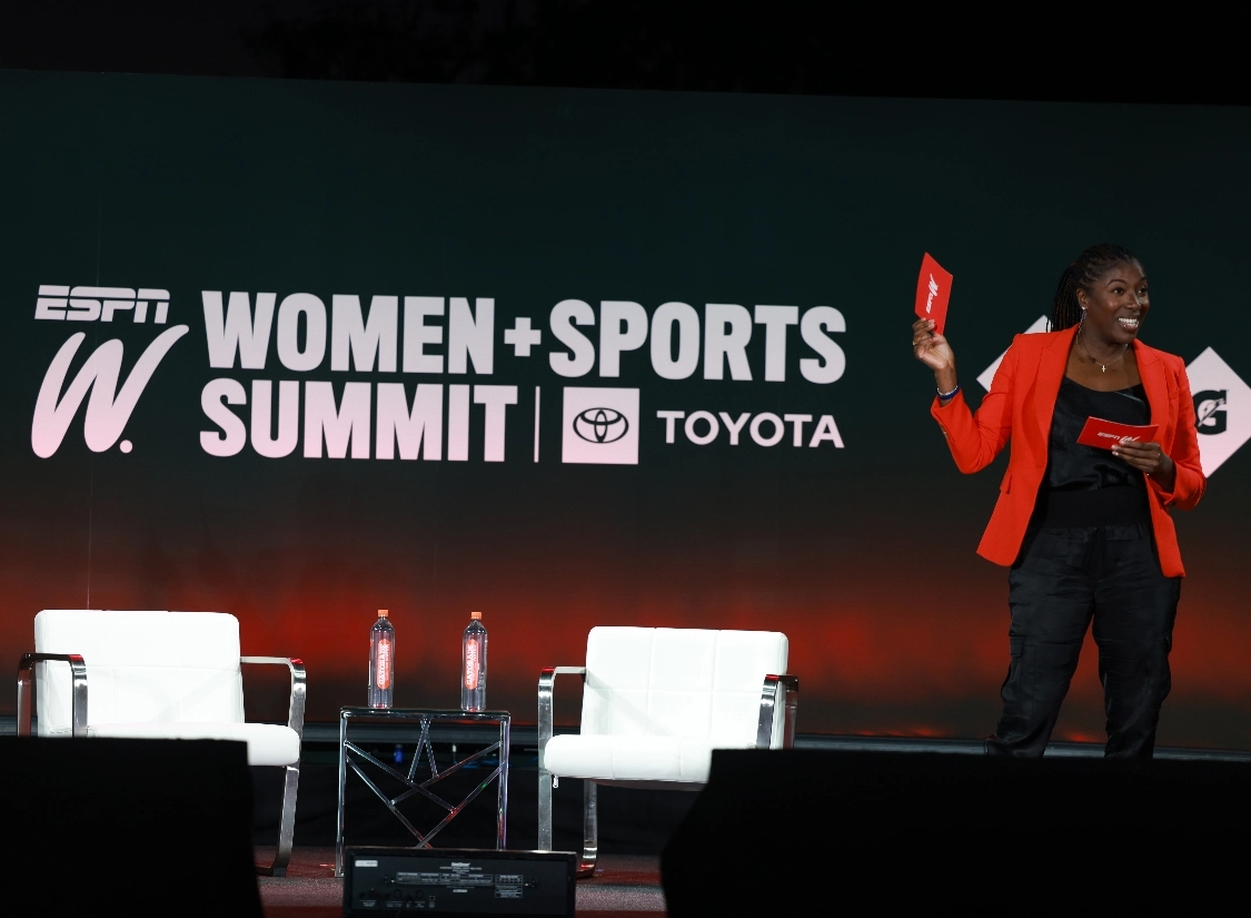 espnW_CA_Summit_2023_Homepage_Carousel_Header_5